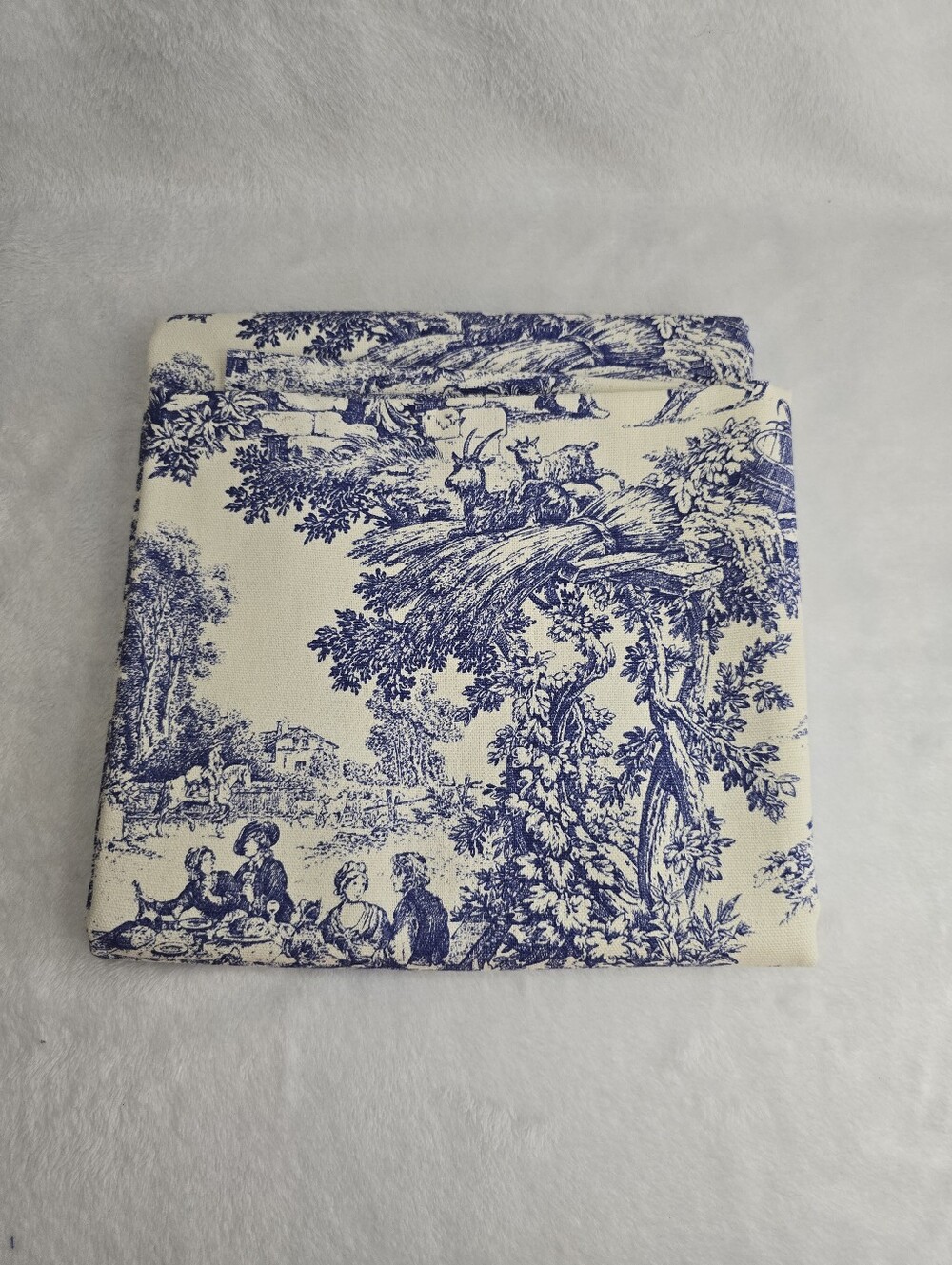 Stof Festin Bleu Paris Toile Printed Cotton Drapery Fabric Approx. 56x56 inches